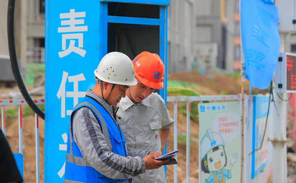 項(xiàng)目現(xiàn)場施工交底 技術(shù)服務(wù)在一線.jpg