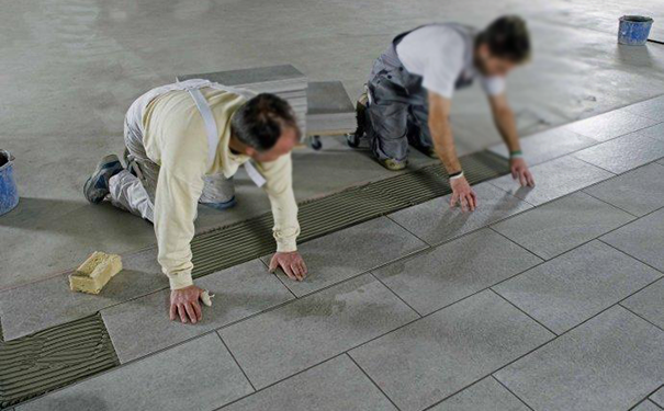 瓷磚膠鋪瓷磚.png