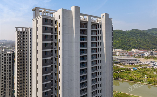 真石漆外墻壽命和優(yōu)缺點(diǎn)介紹