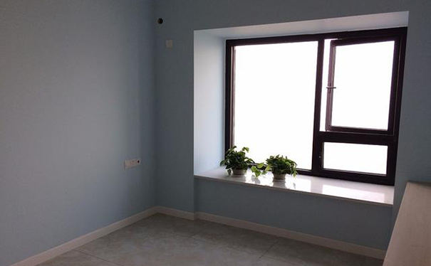 家里墻上刷的漆是什么漆？